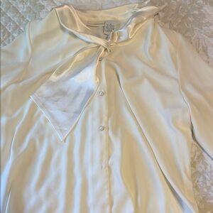 Jaclyn Smith Ivory Satin Blouse